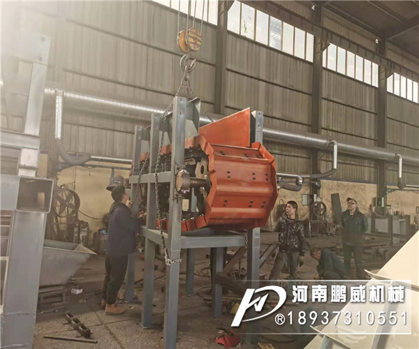 发货通知：郑州李总鳞板输送机已经调试完装车发货