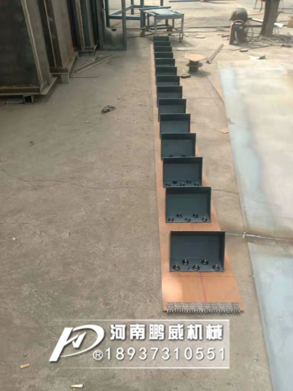ne板链斗式提升机链条料斗怎么样更换？